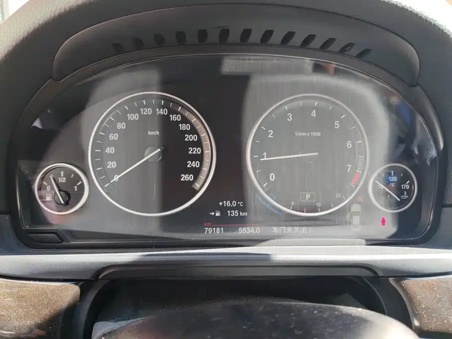 BMW 5 Series — миниатюра 14