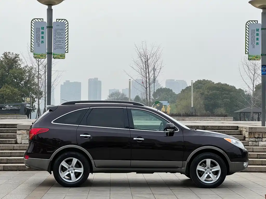 Hyundai Veracruz — миниатюра 6