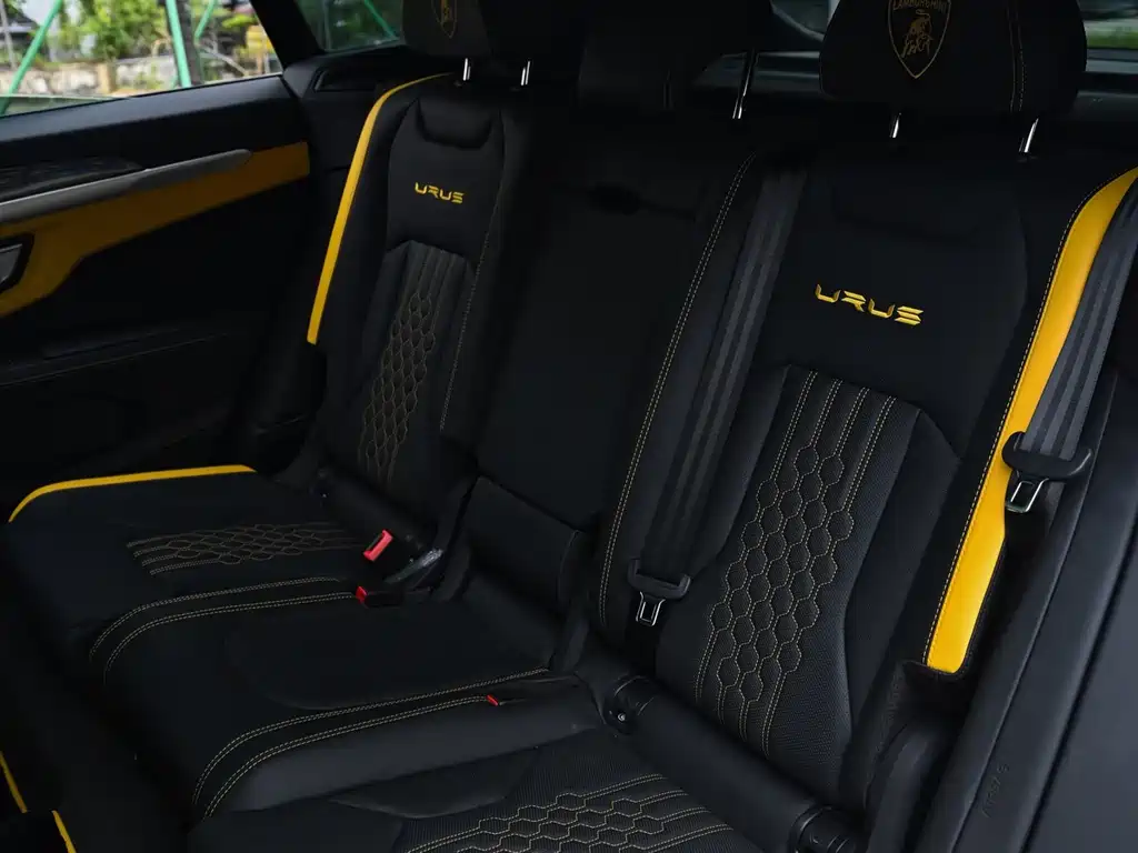 Lamborghini Urus — миниатюра 8