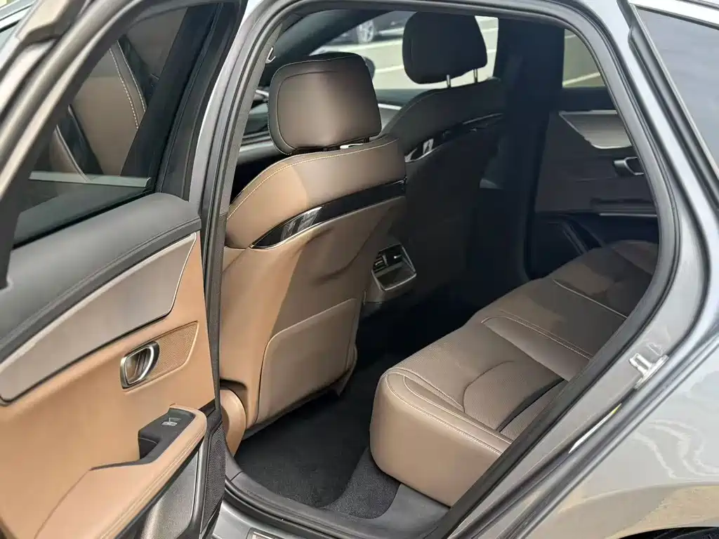 BYD Han — миниатюра 6