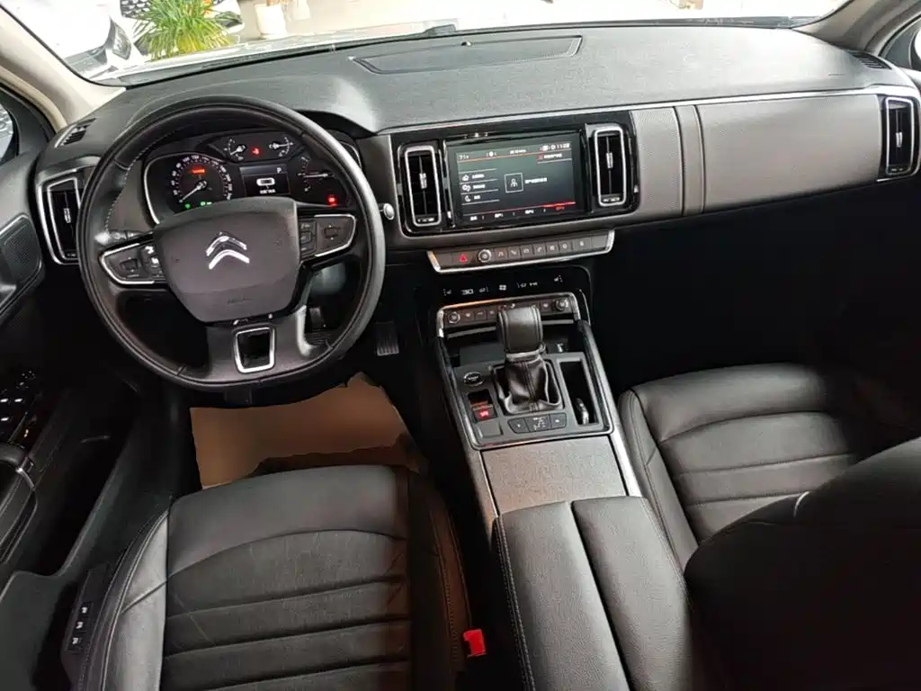 Citroen C6 — миниатюра 10