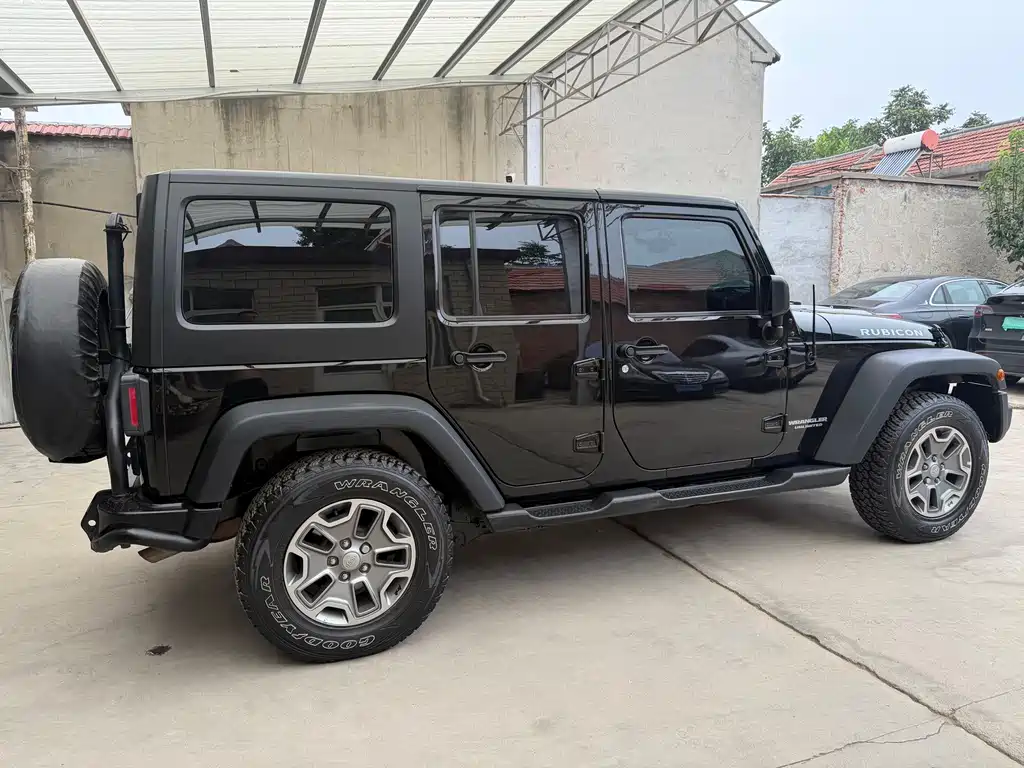 Jeep Wrangler — миниатюра 9