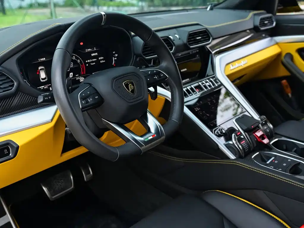 Lamborghini Urus — миниатюра 6