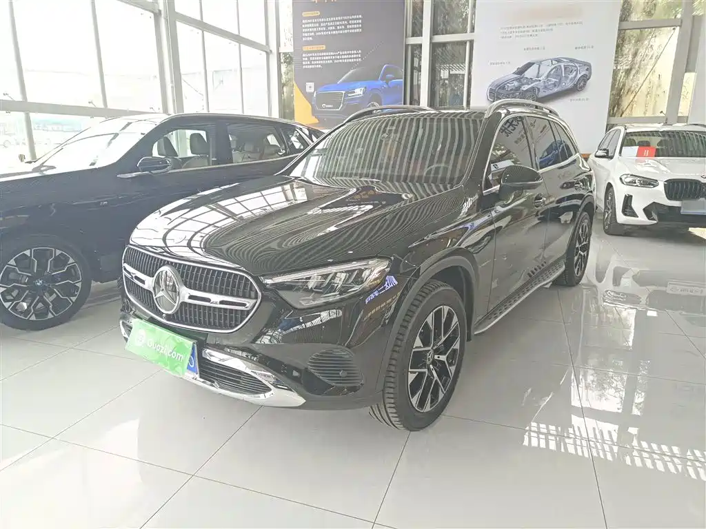 Mercedes-Benz GLC 2023