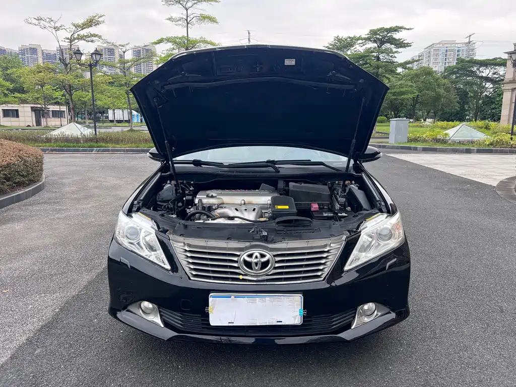 Toyota Camry — миниатюра 19