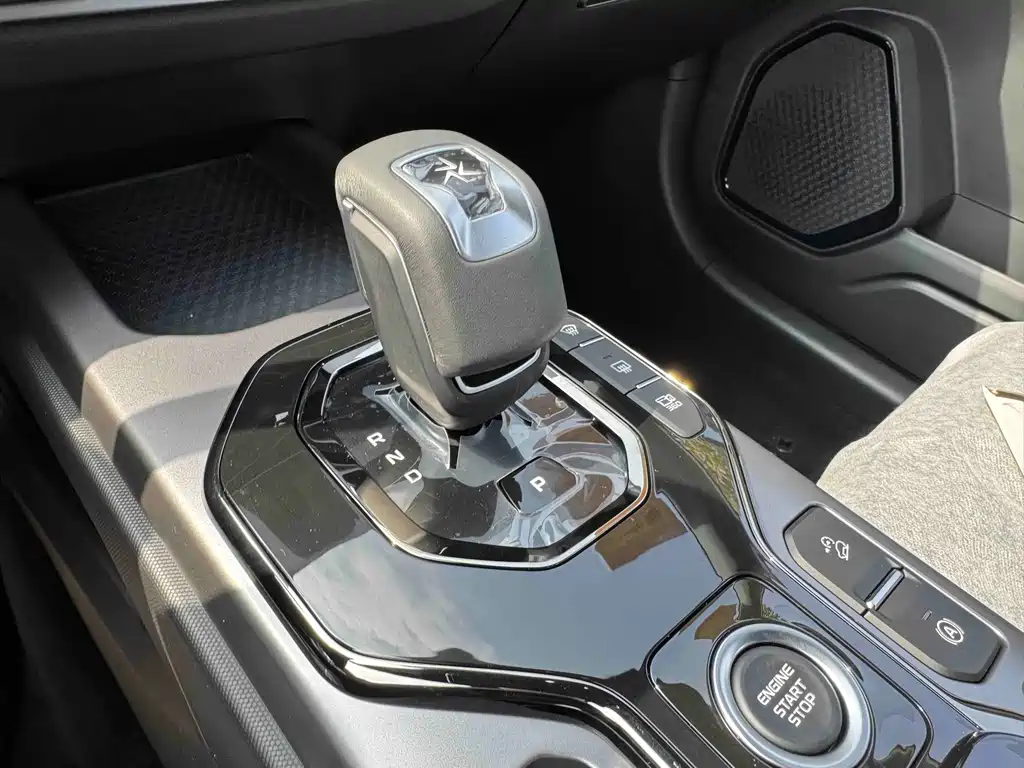 GEELY AUTOMOBILE GEELY COWBOY