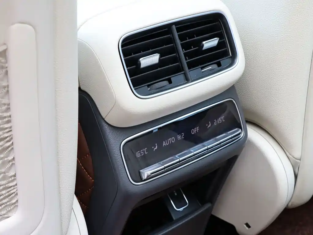 Mercedes-Benz GLE (Import) — миниатюра 17