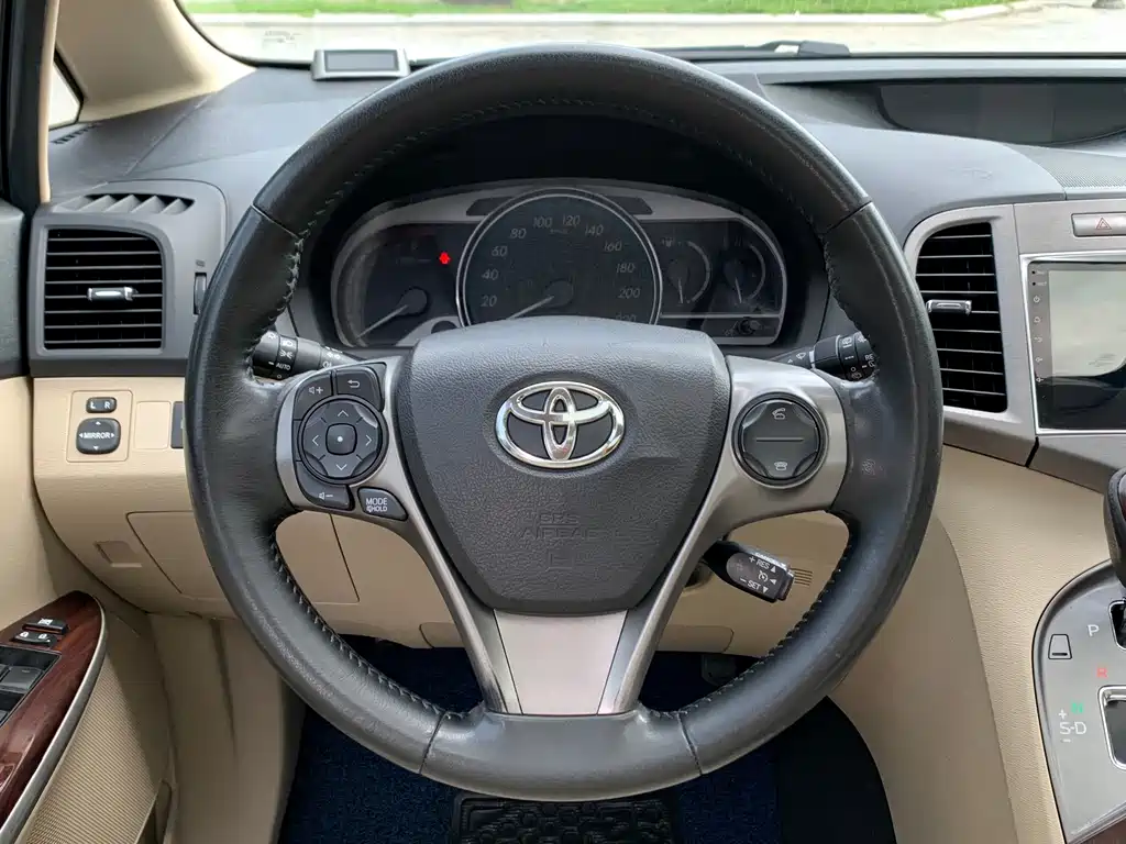 Toyota Venza (Import) — миниатюра 7
