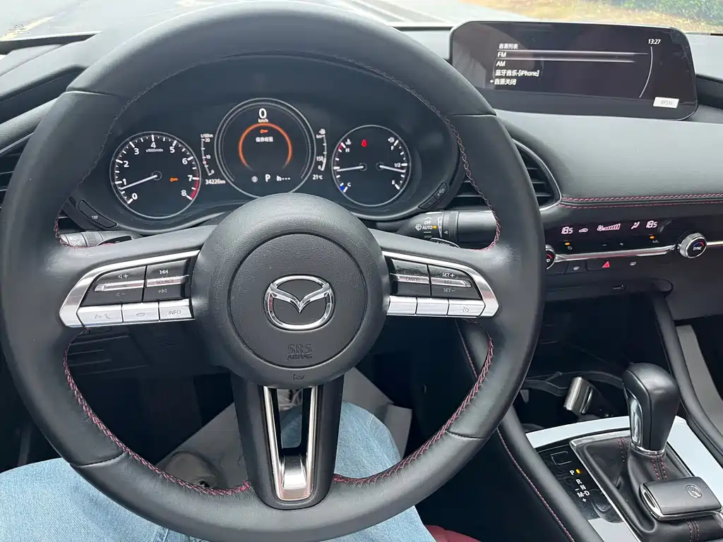 Mazda 3 Axela — миниатюра 8