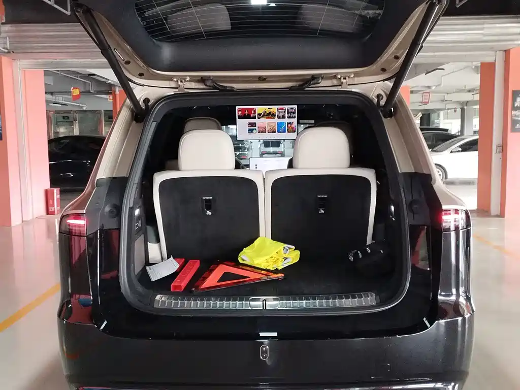 Li Auto Li L9 — миниатюра 9