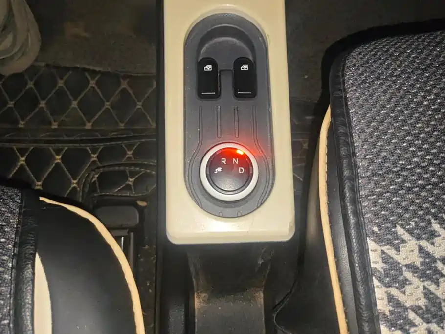 Wuling MINIEV — миниатюра 16