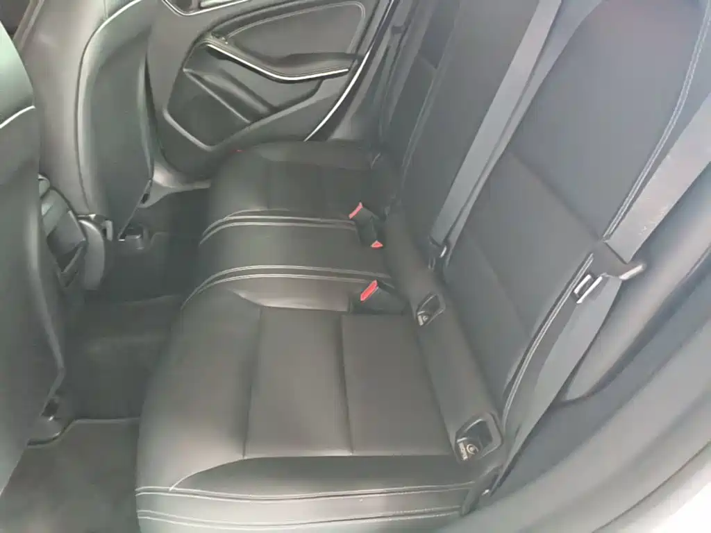 Mercedes-Benz CLA (Import) — миниатюра 17
