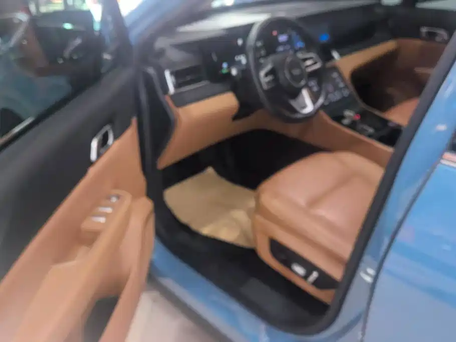 Li Auto Li ONE — миниатюра 9