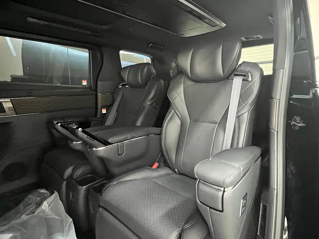 Toyota Alphard 2024 2.5L Premium