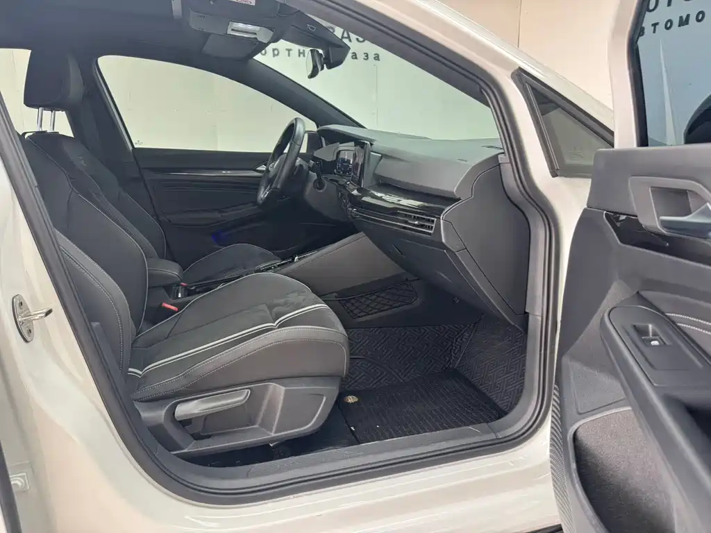 Volkswagen Golf — миниатюра 11