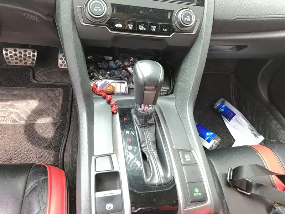Honda Civic — миниатюра 16