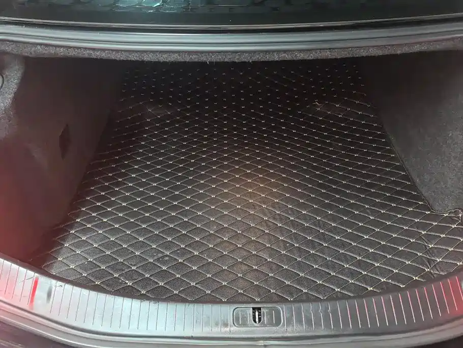 CADILLAC  XTS