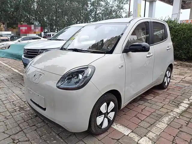 WULING AUTOMOBILE HONGGUANG MINIEV 2025