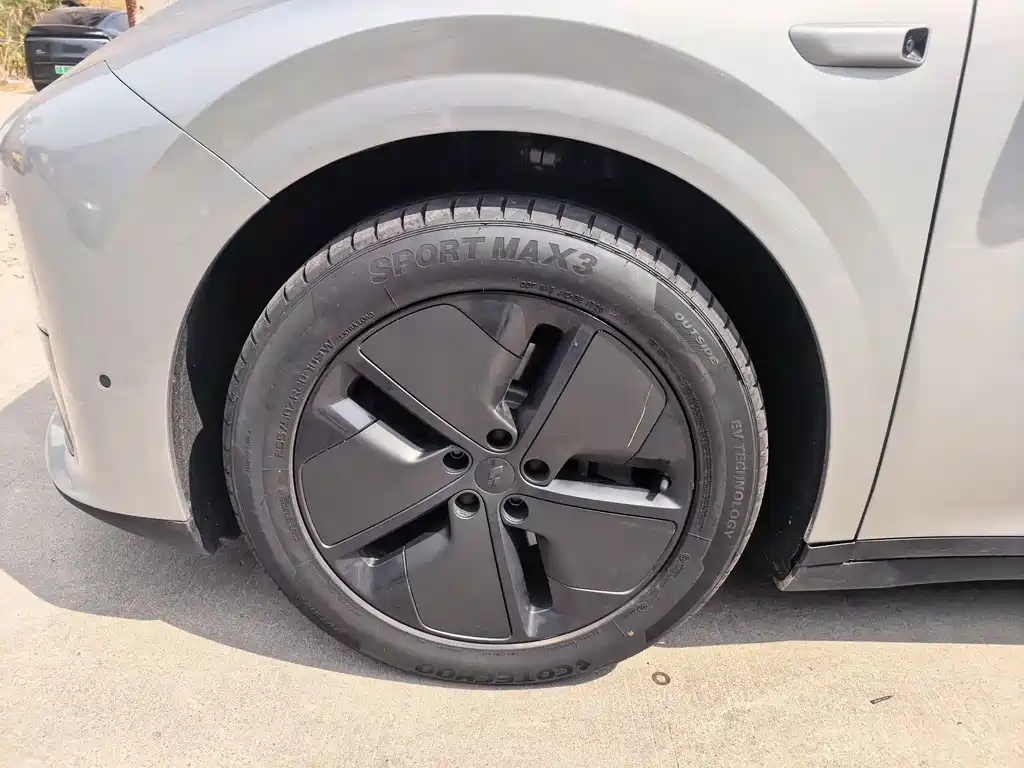 Li Auto Li i8 — миниатюра 4
