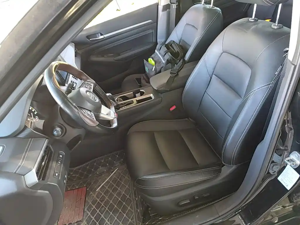 Nissan Teana — миниатюра 20