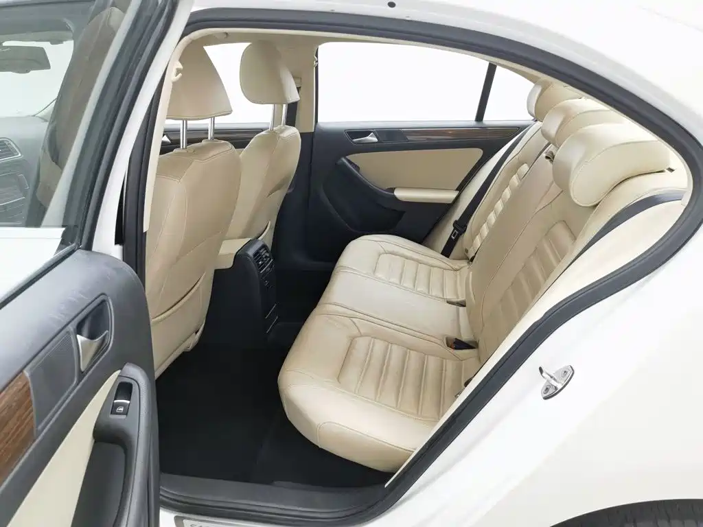 Volkswagen Sagitar — миниатюра 15
