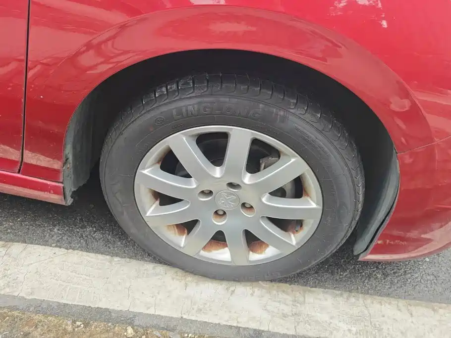 Peugeot 308 — миниатюра 6