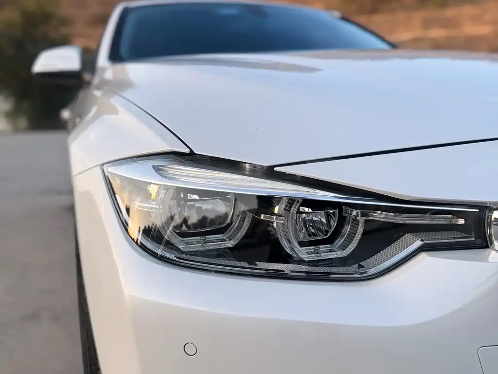 BMW 3 Series — миниатюра 18