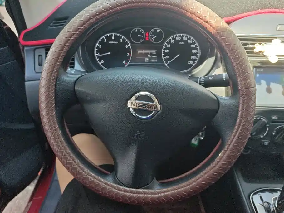 Nissan Tiida — миниатюра 15