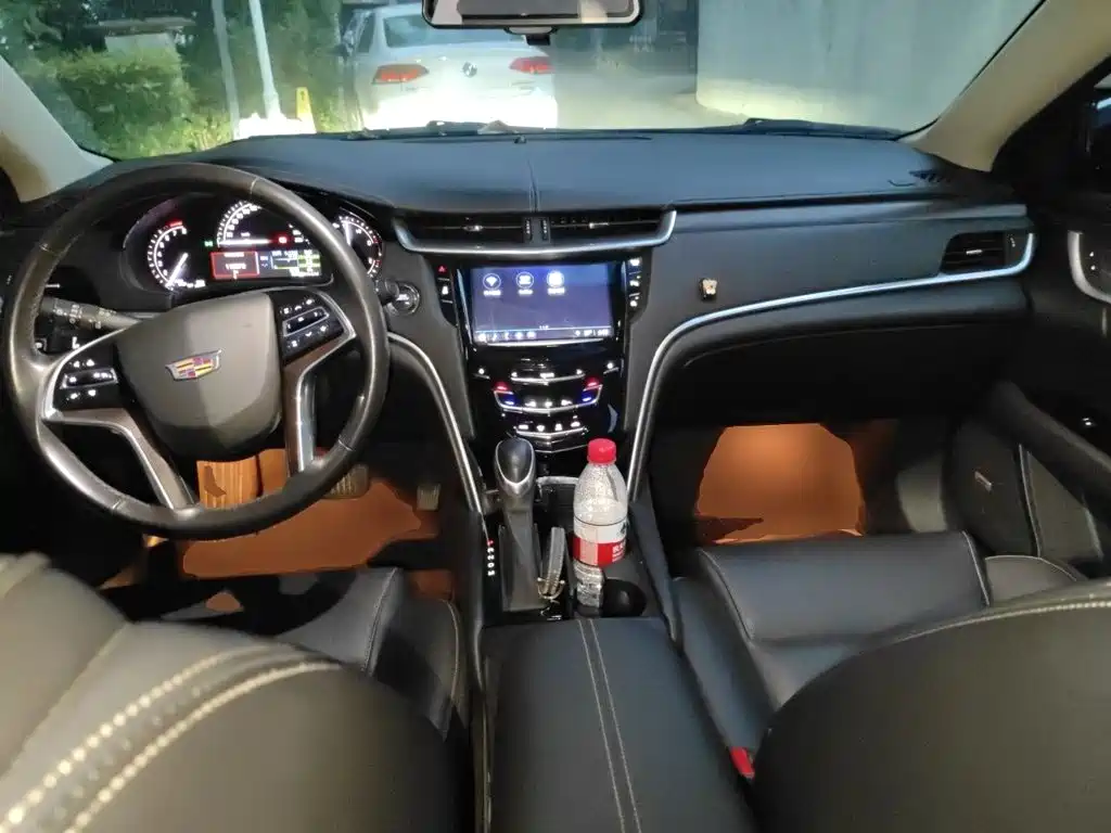 Cadillac XTS — миниатюра 6