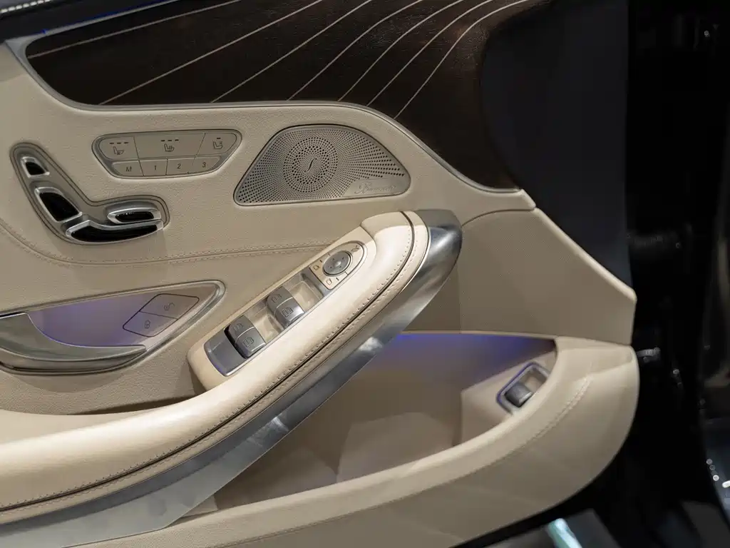 Mercedes-Benz S-Class — миниатюра 13