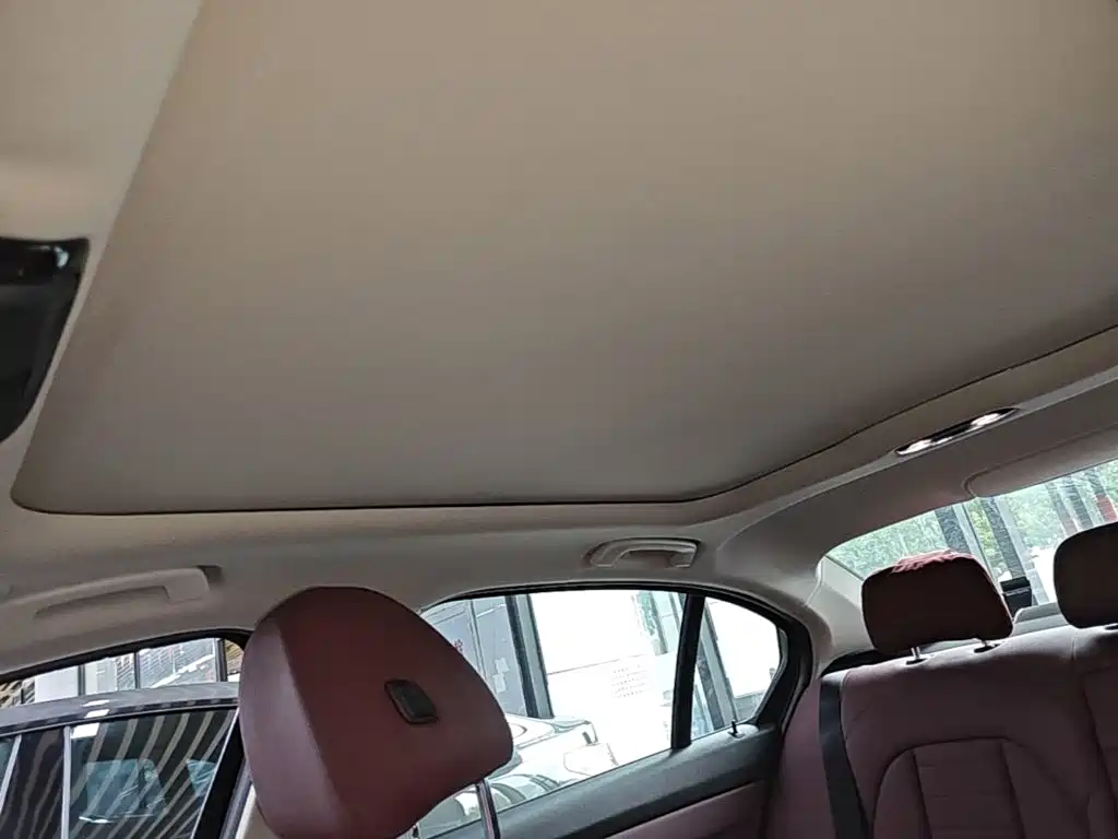 BMW 3 Series — миниатюра 18