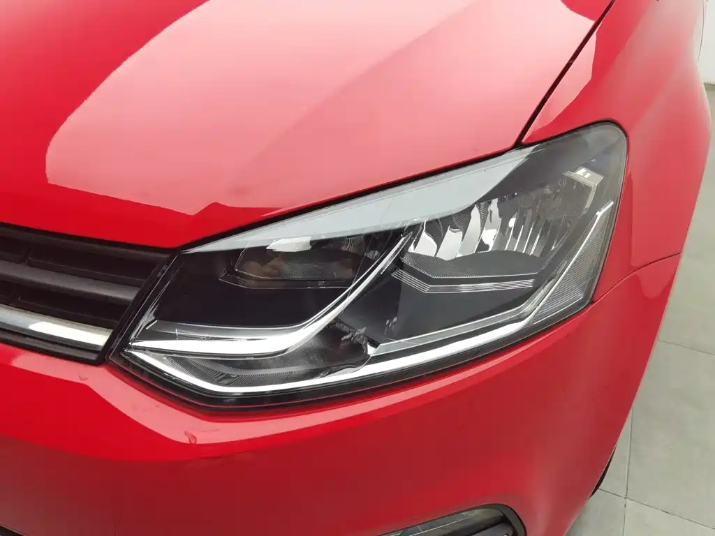 Volkswagen Polo — миниатюра 7