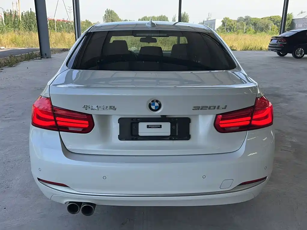 BMW 3 Series — миниатюра 13