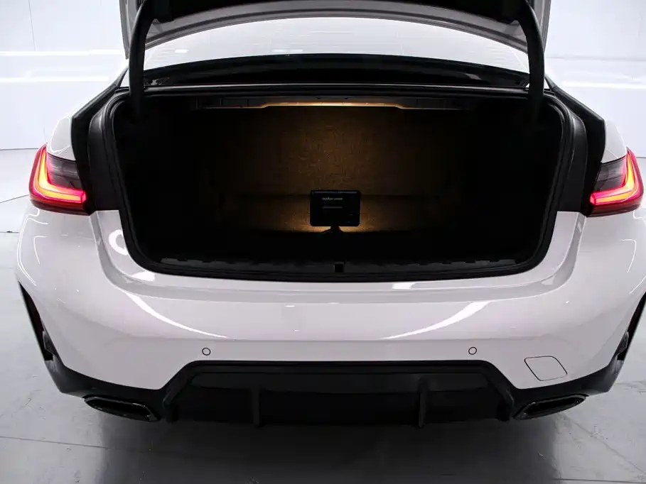 BMW 3 Series — миниатюра 18