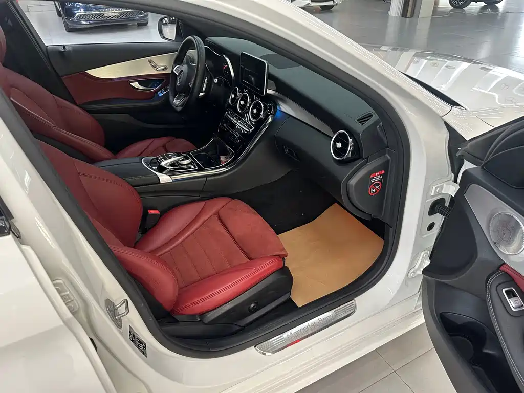Mercedes-Benz C-Class — миниатюра 9