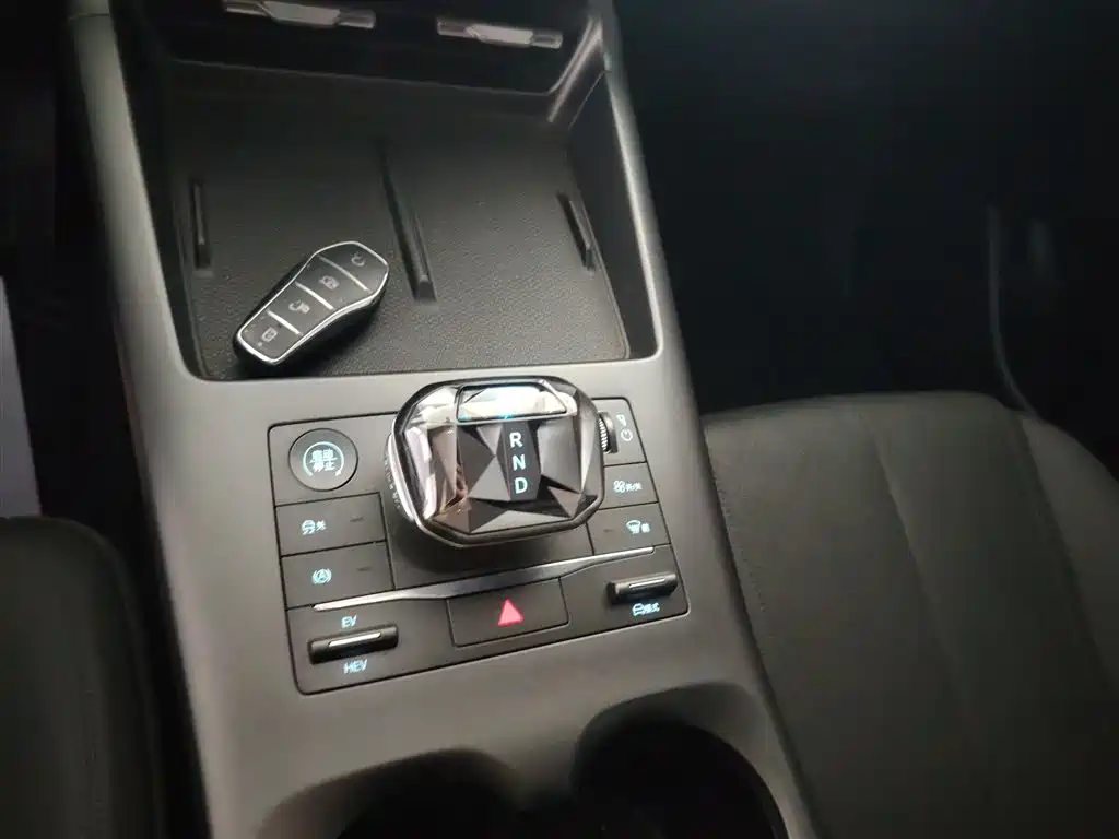 BYD Qin Plus — фотографии объявления, Фото 14