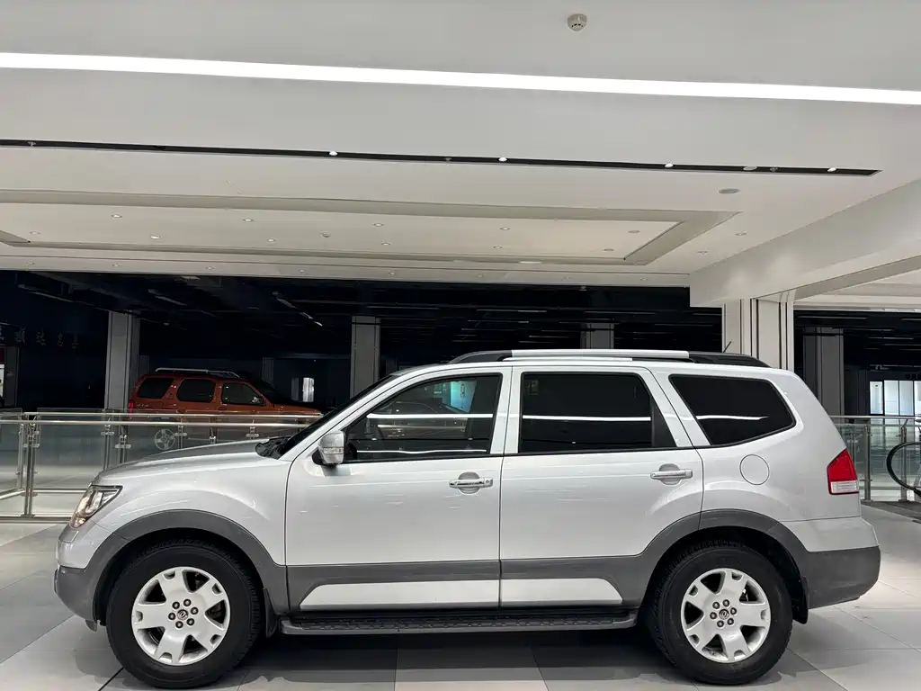 Kia Borrego — миниатюра 5