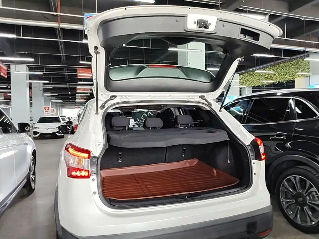 Nissan Qashqai — миниатюра 19