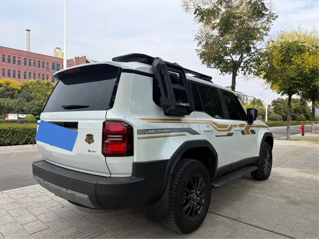 Toyota Prado — миниатюра 8
