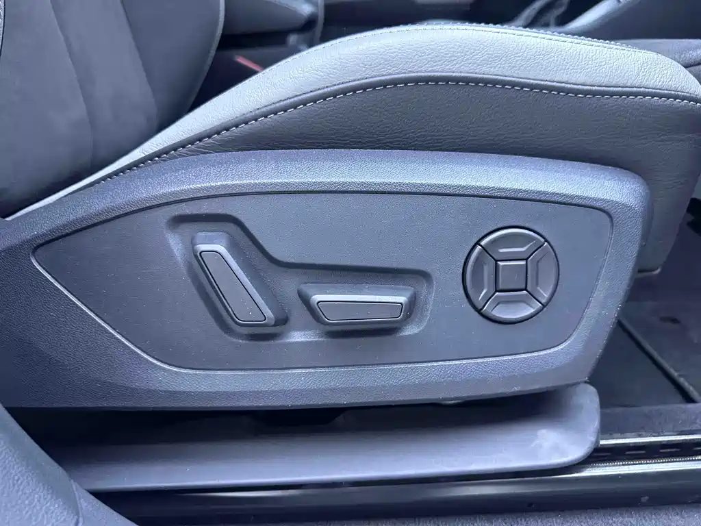 Audi Q3 — миниатюра 18