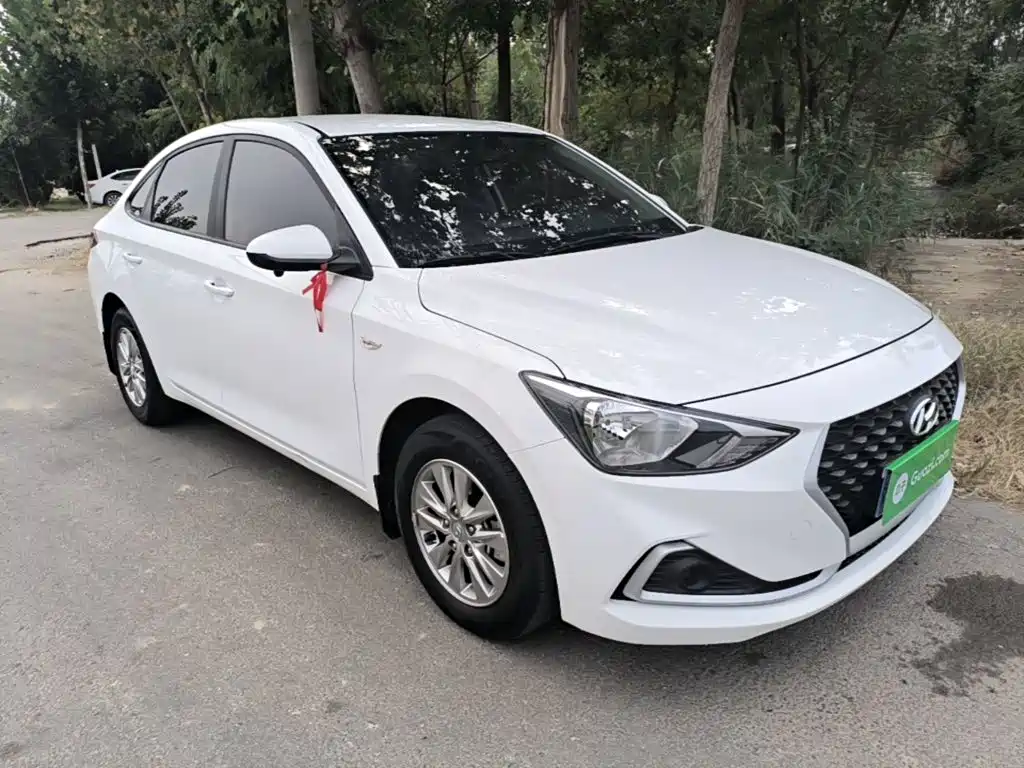 Hyundai Elantra — миниатюра 4
