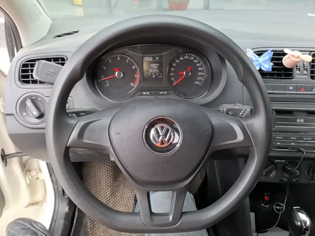 Volkswagen Polo — миниатюра 11