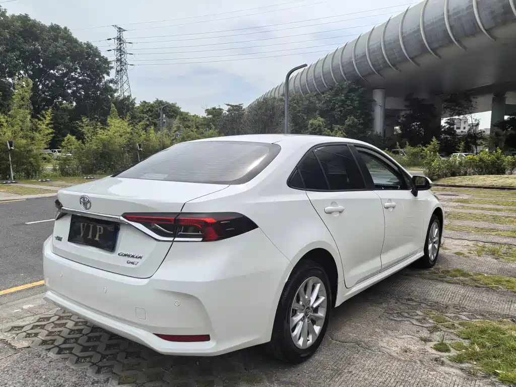 Toyota Corolla — миниатюра 10