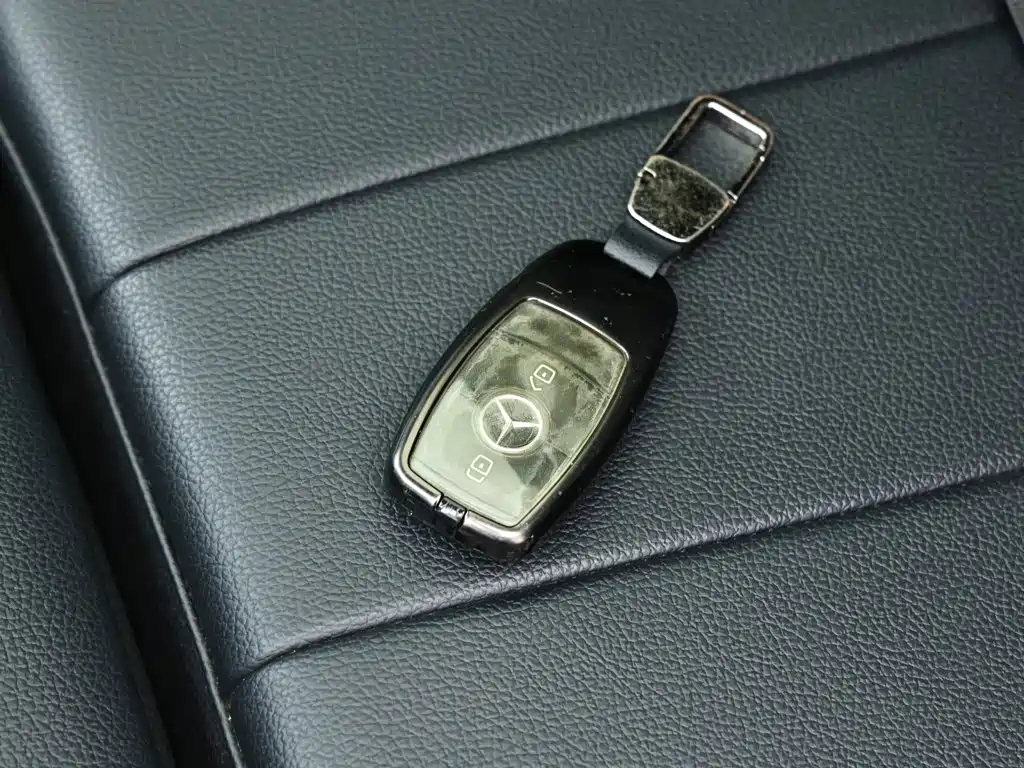 Mercedes-Benz GLB — миниатюра 12