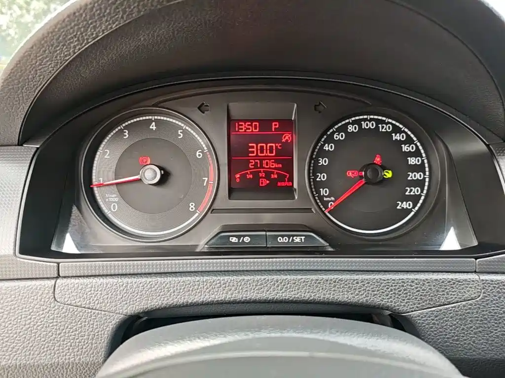 Volkswagen Santana — миниатюра 12