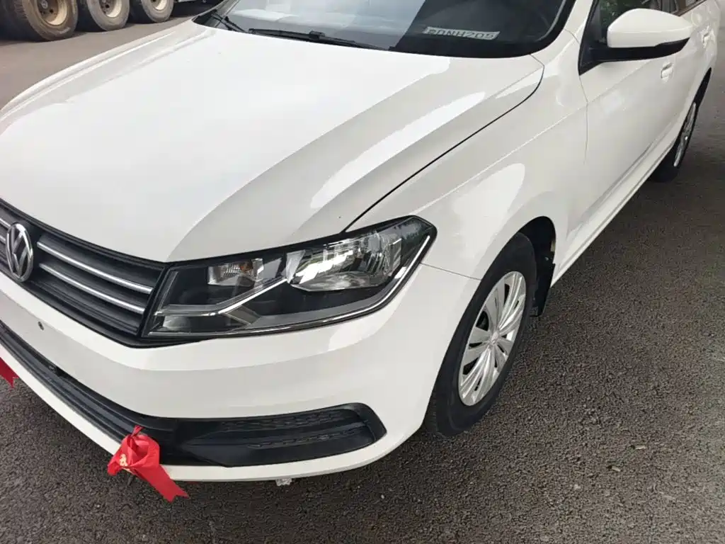 Volkswagen Santana — миниатюра 24