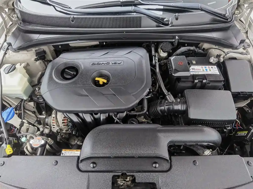 Hyundai Mistra 2014 1.8L AT Luxury DLX