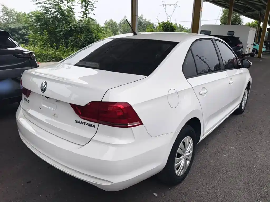 Volkswagen Santana — миниатюра 7