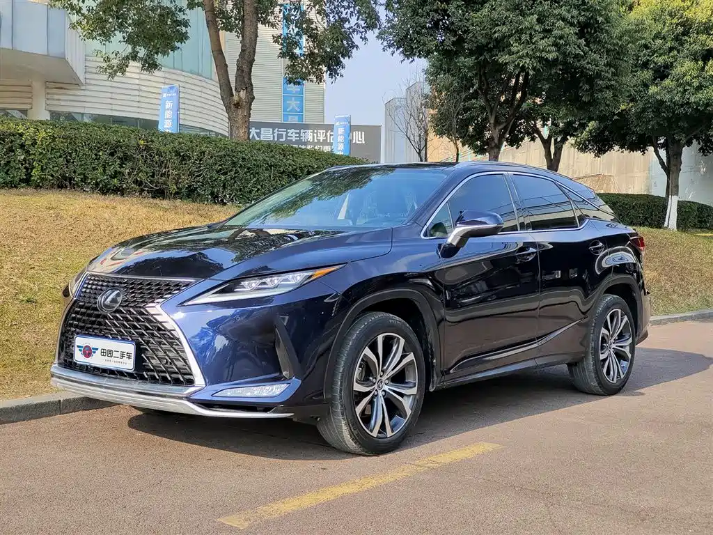 Lexus RX 2022