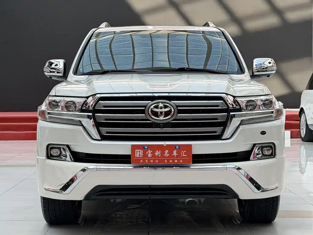 Toyota Land Cruiser 2019 5.7L